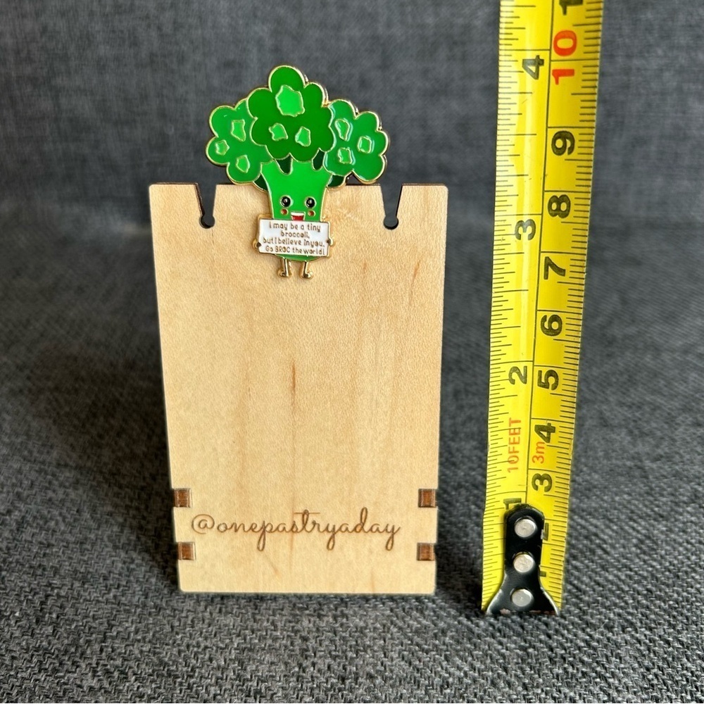 Positive Broccoli Enamel Pin Affirmation Card Set Gold Green - Picture 9 of 17
